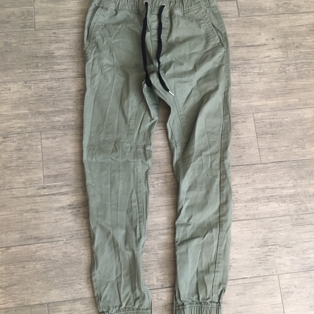 Forever 21 Men's Army Green Jogger Pants